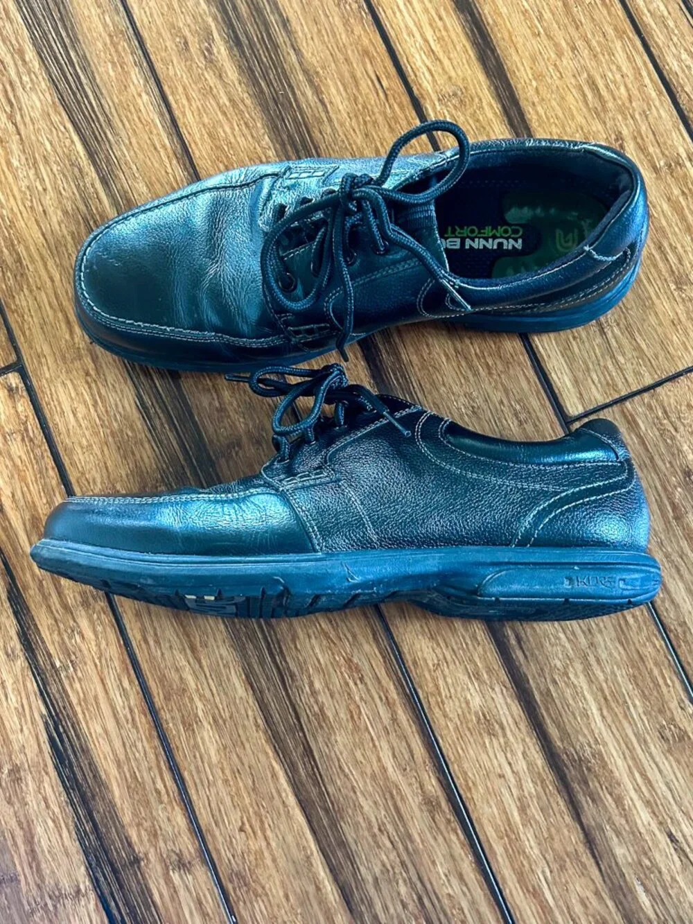 Black mens dress shoes size 9W